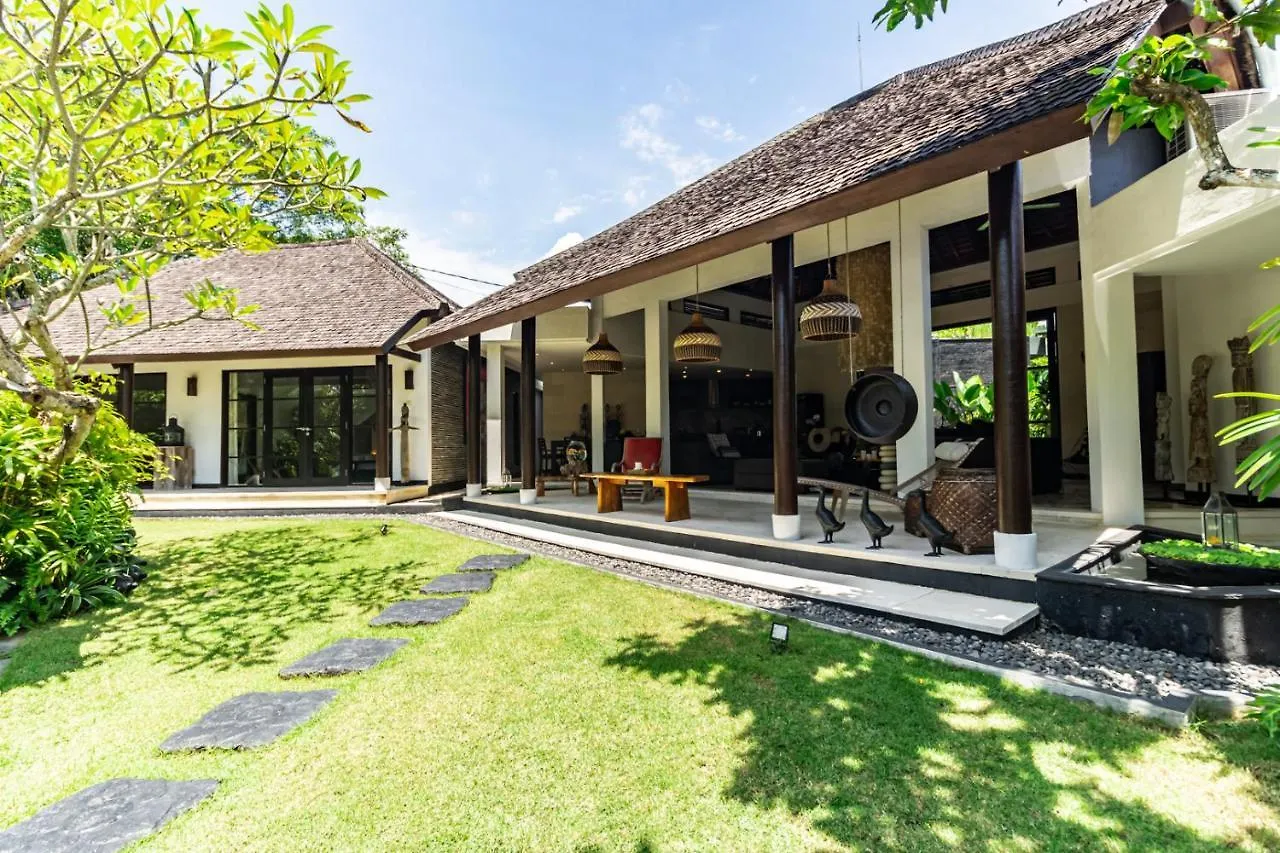 Promo Tropical 3 Bd Villa With Office And Parking Kerobokan